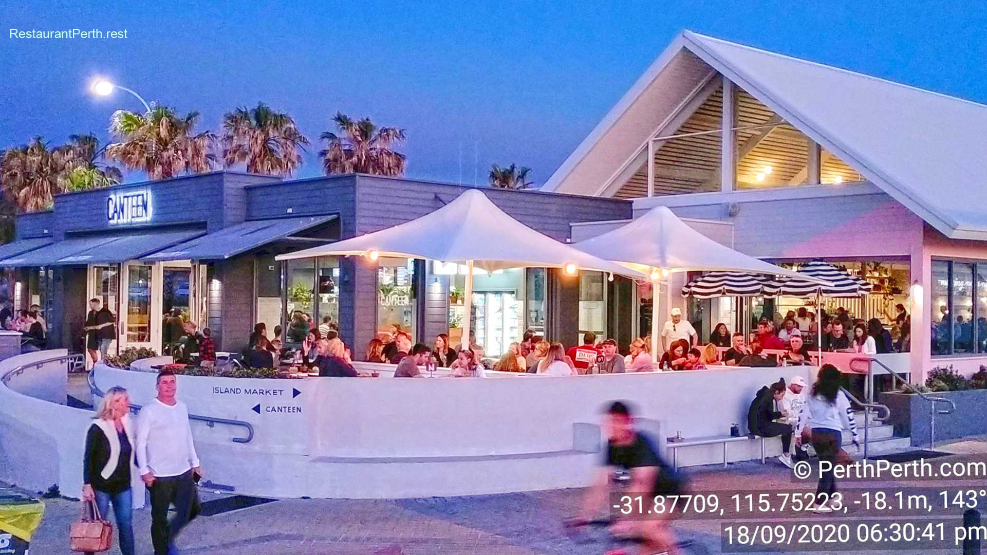 Waterfront seafood restaurant Perth